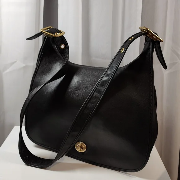 Vintage Coach Legacy Crescent #9718 - Picture 1 of 17